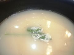 -桥香园过桥米线(国贸店)
