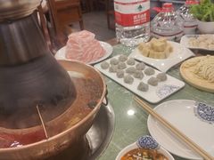 -楼外楼大刀肉传统火锅(西安大路店)