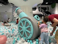 -MINI MARS KIDS CLUB亲子家庭中心(长宁天山店)