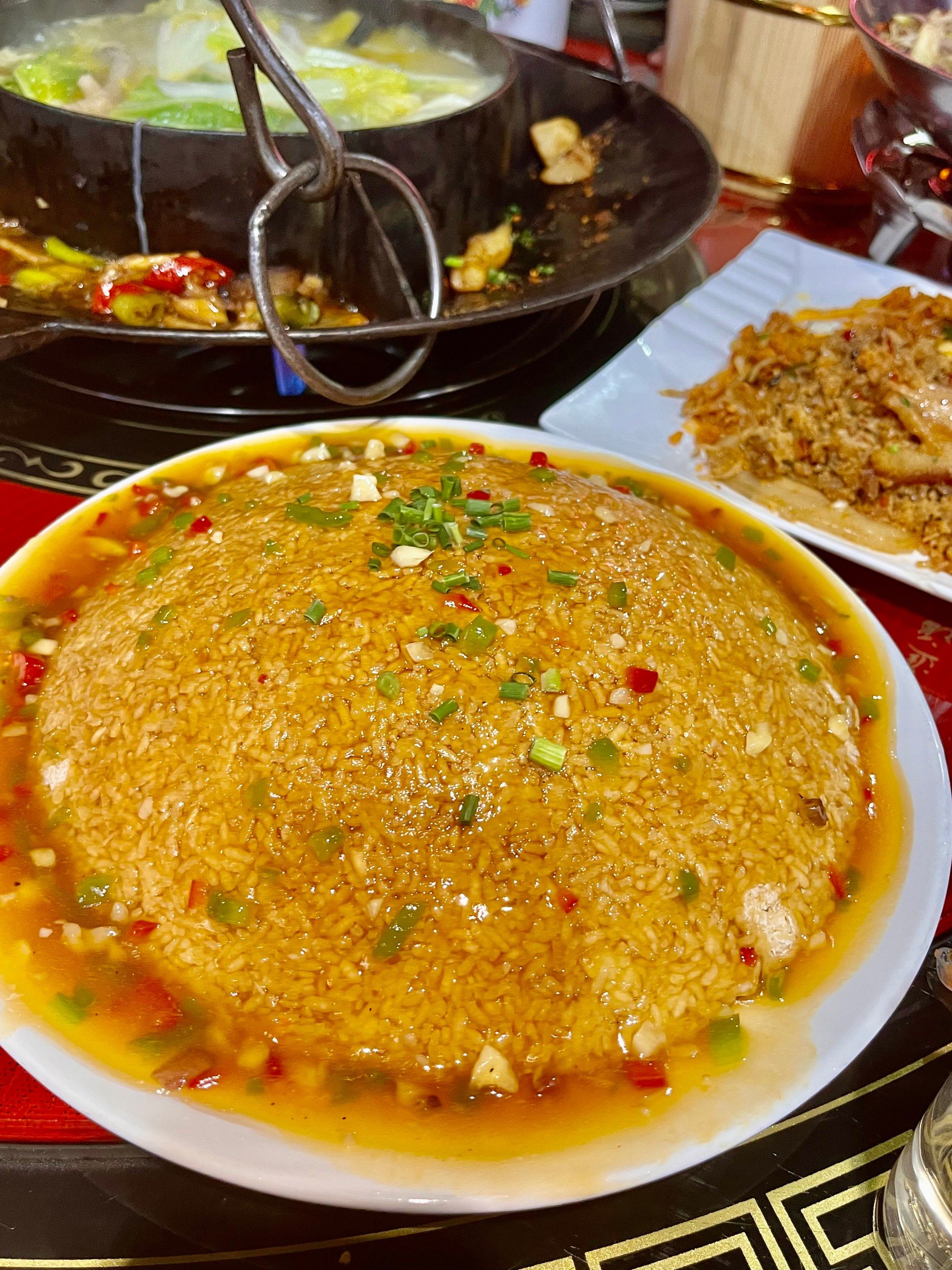 五一恩施旅游,土家吊锅宴一定要去吃,吼吼吃