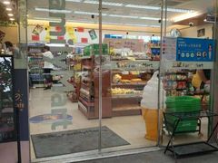 门面-全家便利店(愚园店)