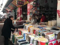 -杨肥肠火锅大排档(火车站花园店)