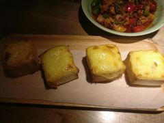 面包一直诱惑-弄堂里(阿里西溪A区店)