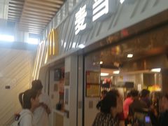 门面-麦当劳(南京南站站外店)