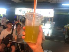 -六合夜市