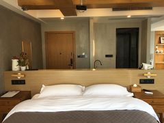 -闲隅江景艺术酒店(解放碑洪崖洞总店)