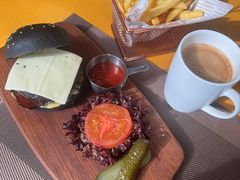 -上海西藏大厦万怡酒店Momo Cafe(徐汇店)