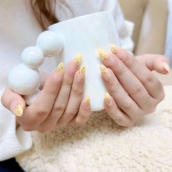 -爱美睫美甲会馆
