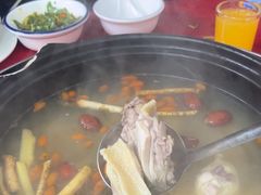 -花苑美食横琴生蚝火锅(拱北粤华路店)