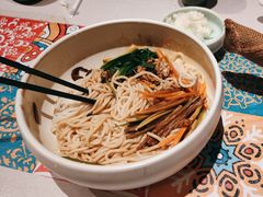 -云海肴·汽锅鸡·云南代表菜(天山百盛优客店)