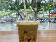 抹茶拿铁-瑞幸咖啡(广东外经贸大厦店)