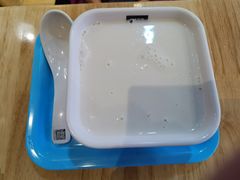 生磨杏仁茶-满记甜品(王府井北京市百货大楼店)