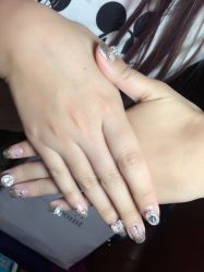 -睫乐园•睫公馆•美睫美甲沙龙