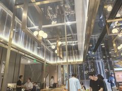 -海底捞火锅(长宁路龙之梦店)