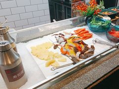 -佰烧海鲜烤肉火锅自助(台东步行街店)