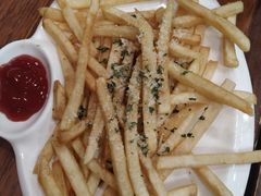 -玛格萝妮比萨屋(陆家浜路店)