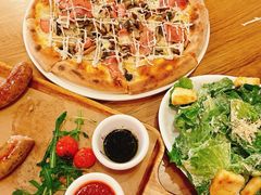 -城市大道红炉披萨烘焙坊