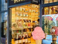 -VENCHI 闻绮(上海佛罗伦萨小镇店)