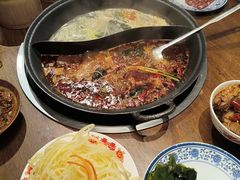 -萍姐火锅·公路夜市(武汉首店)