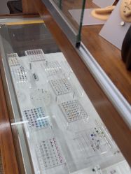 -冰岛刺青·手工穿孔·耳洞吧·专业喜纹身