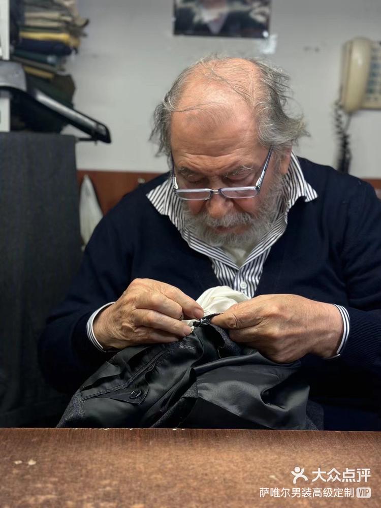 主理人在意大利9495拜访那不勒斯顶级裁缝大师