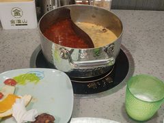 -金滏山烤肉·海鲜·火锅自助餐厅(襄阳万达店)