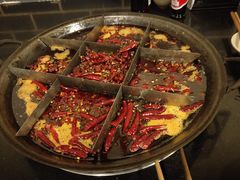 中辣红油锅底-酒友老火锅(渝中店)