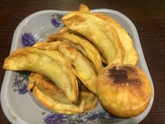 -老新隆牛肉锅贴(新街口店)