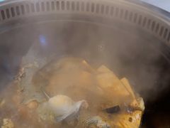 -哈尔滨烧烤·山河村铁锅炖(交大店)