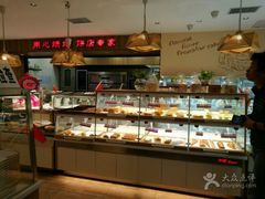 面包甜点陈列柜-心岸(小西沟店)