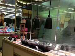 -大中华希尔顿酒店-念自助餐·嗨啤·小龙虾