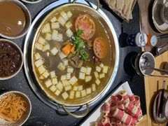 -顶顶汤火牛排火锅·经典铜锅涮肉