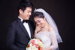 -挪娅婚纱摄影皇家会所