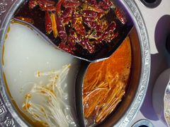 -钢管厂五区小郡肝串串香火锅(人民广场店)
