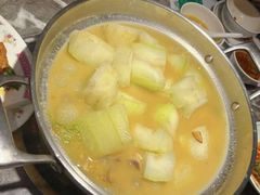 -禄婶鸡煲·打边炉