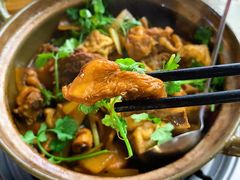 鸡肉-奇味鸡煲(麦地店)
