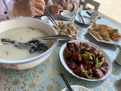 -美顺香食府鱼头老店(雪野湖店)