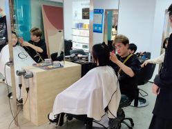 -DX HAIR SALON·发现未知美发沙龙