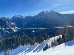 -丝绸之路山地度假区滑雪场