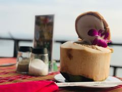 -卷心菜和避孕套餐厅(Pattaya)