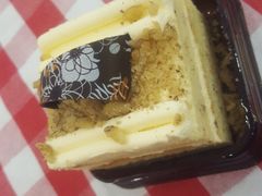 -红宝石·鲜奶小方·海派西点房(南丹店)