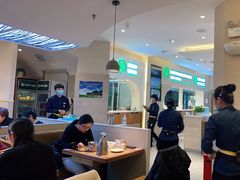 大堂-胡氏大盘鸡新疆菜(石岗店)