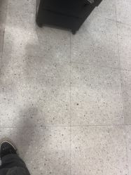 -PE SALON