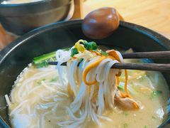 -勺子米线·云南传统小吃市集(四方街店)