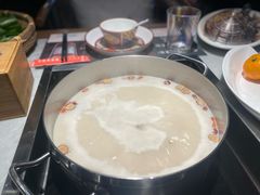 -尚尚仙·酸汤猪手·猪肚鸡火锅(华联万柳购物中心店)