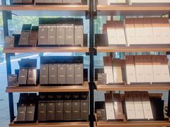 -Laderach 莱德拉(上海环贸iapm店)