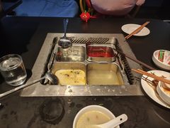 -海底捞火锅智慧餐厅(中骏世界城店)
