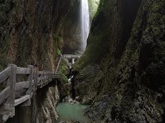 -龙水峡地缝景区