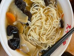 罗汉浇头净素面-龙华素斋(龙华路店)