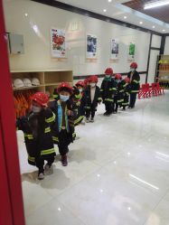 -点点梦想城(鑫苑都汇店)